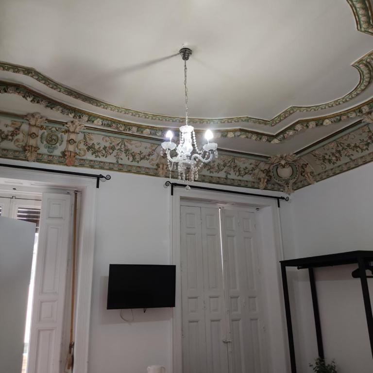 Grand Via House - Double Room with Private Bathroom - 12
