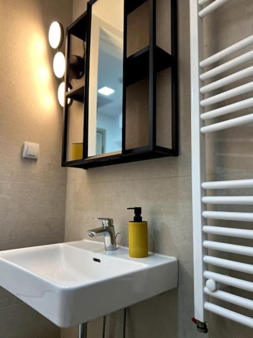 Cozy stay near the city center - Apartman sa 1 Spavaćom Sobom - 8