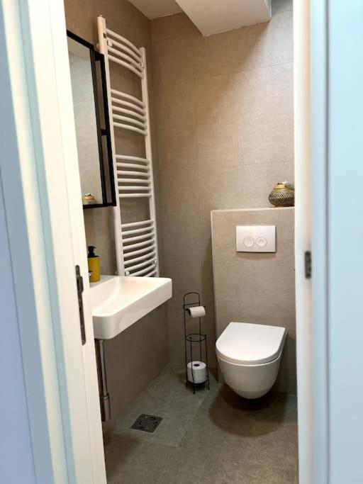 Cozy stay near the city center - Apartman sa 1 Spavaćom Sobom - 10