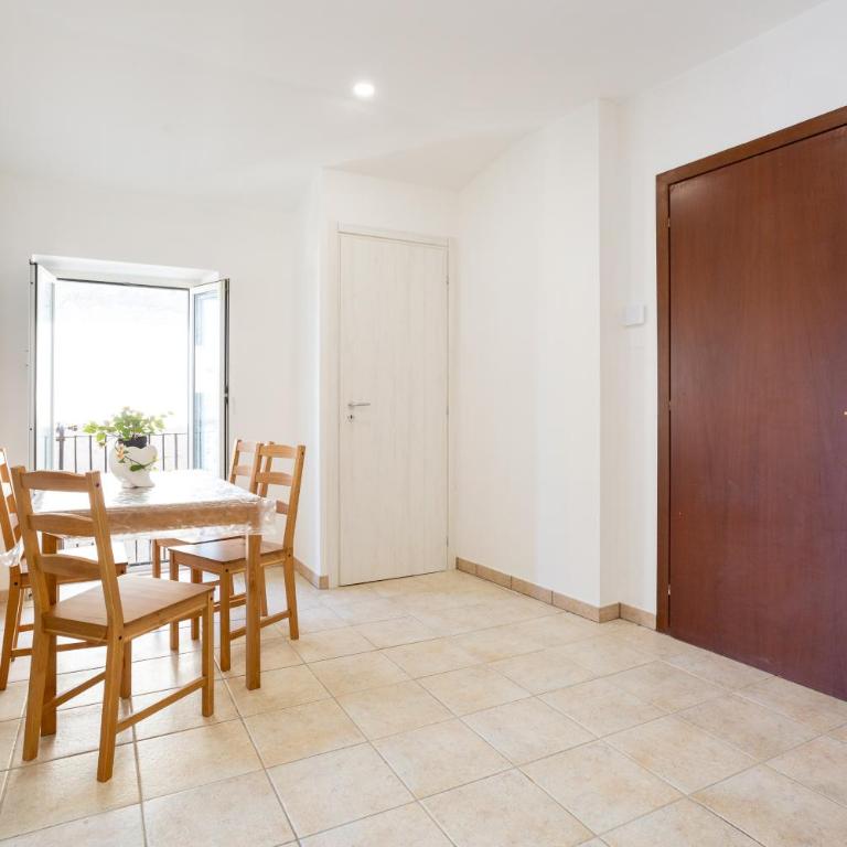 Tourist Apartment anna - Appartamento con 1 Camera da Letto - 2