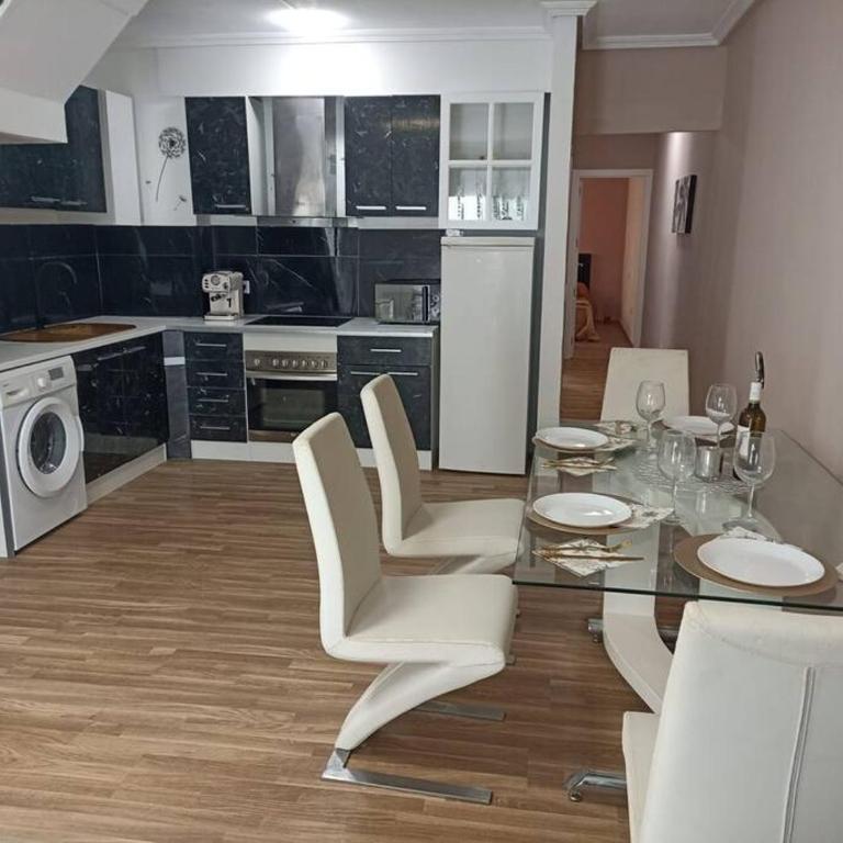 Precioso piso en frente del mar - Three-Bedroom Apartment - 5