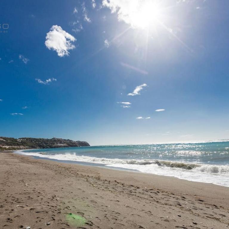 Szimple Magnific Seaviews - Three-Bedroom Apartment with Sea View - 27