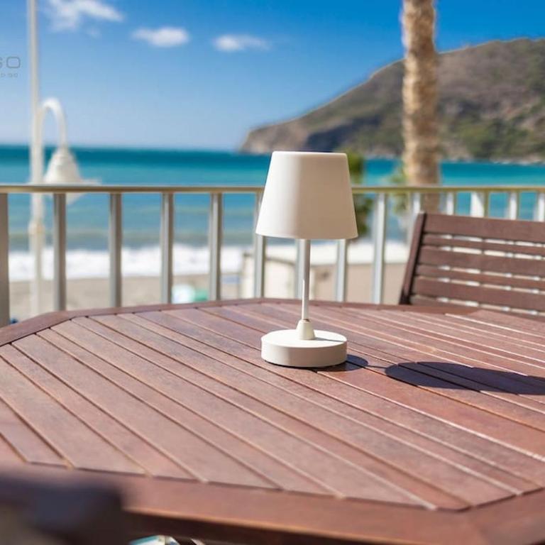 Szimple Magnific Seaviews - Three-Bedroom Apartment with Sea View - 76