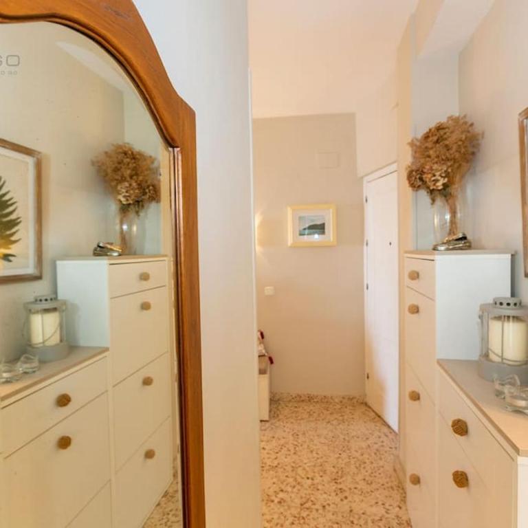 Szimple Magnific Seaviews - Three-Bedroom Apartment with Sea View - 88