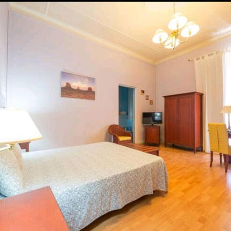 Bed & Breakfast Macallè - Triple Room with Balcony - 11