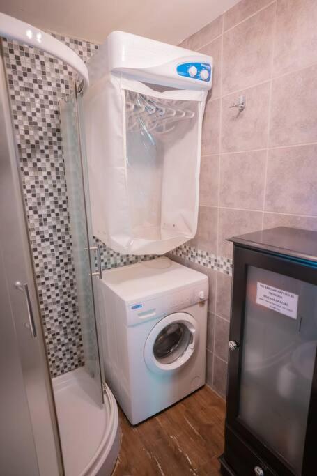 Cabaña en el Bosque con Cine Privado y Jacuzzi - Chalet de 1 dormitorio - 31