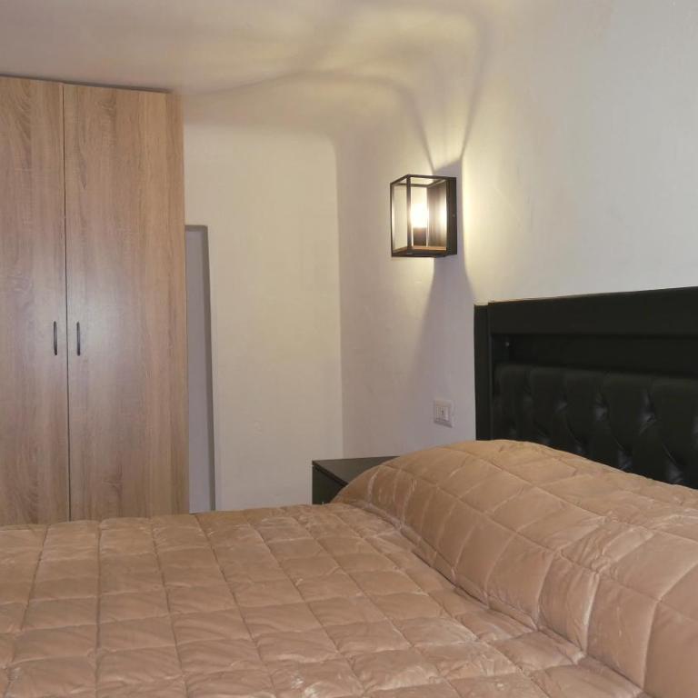Carlito's Way 234 - Double Room with Private Bathroom - 4