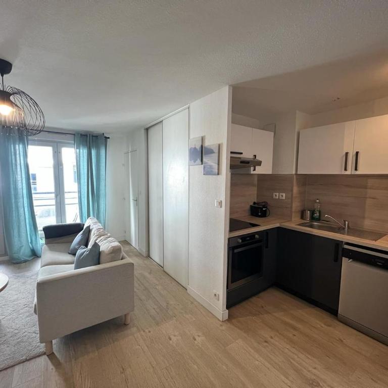 Beau T3 - Stationnement privé - Appartamento con 2 Camere da Letto - 7