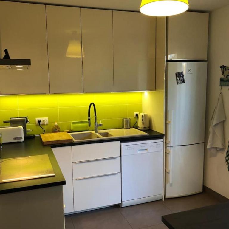 Toulon - CAP BRUN - T3 rez de jardin - Two-Bedroom Apartment - 8