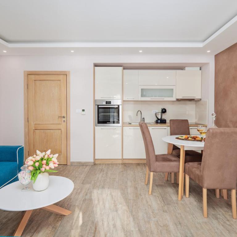 Carpe Diem Apartments - Apartment with Sea View - 8