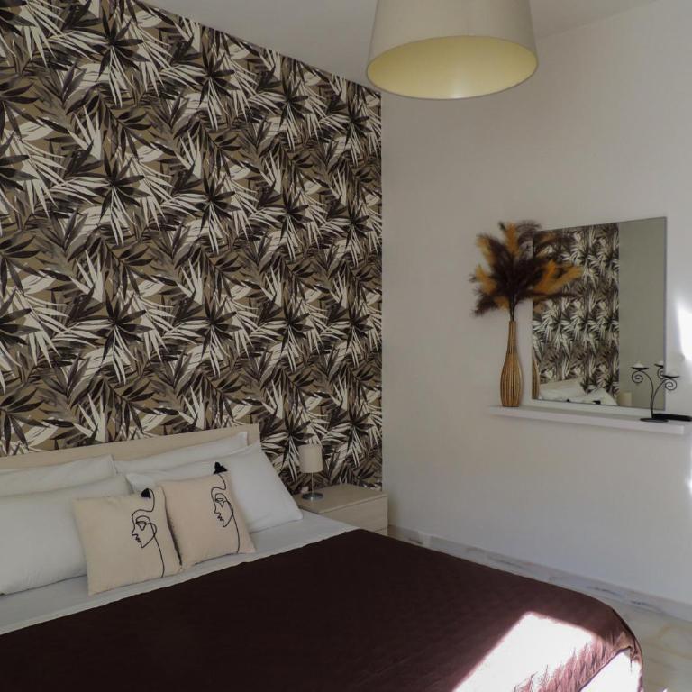 Dolphin House - Two-Bedroom Apartment - 2