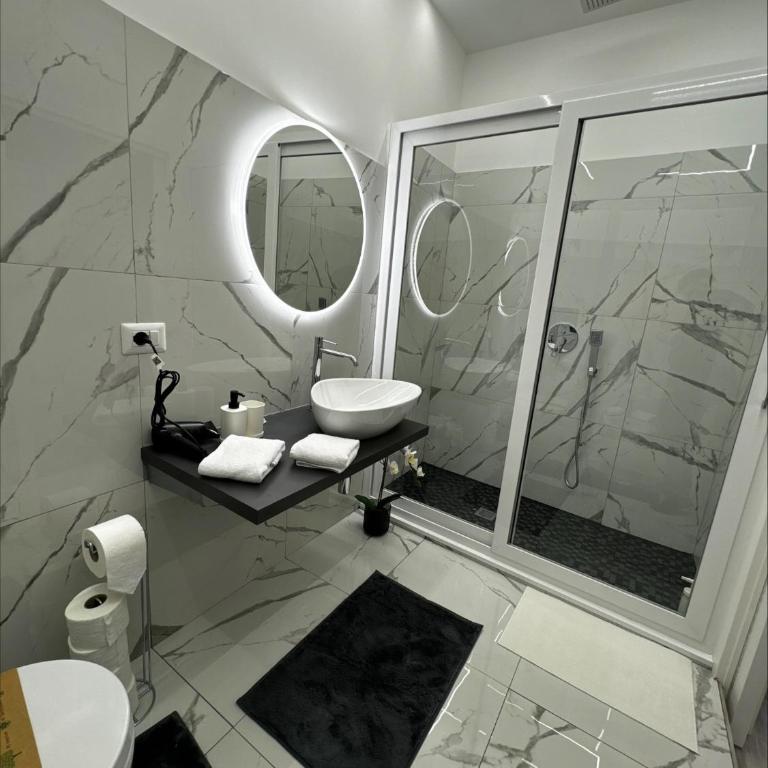 Matthias Luxury House - Deluxe Double Room with Balcony - 14
