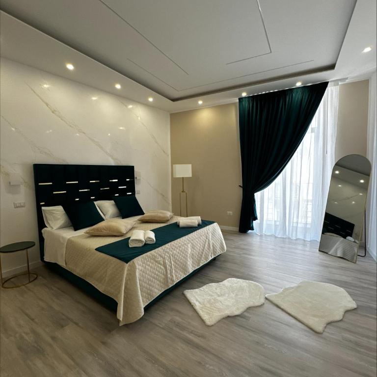 Matthias Luxury House - Deluxe Double Room with Balcony - 9