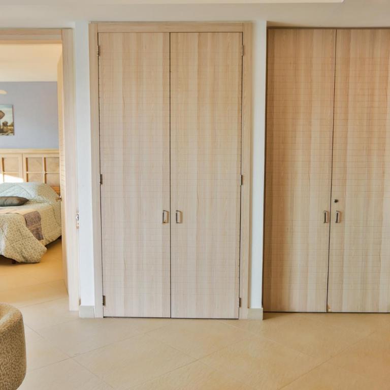 Departamento a pie de playa - Apartamento de 2 dormitorios con balcón y vistas al mar - 13