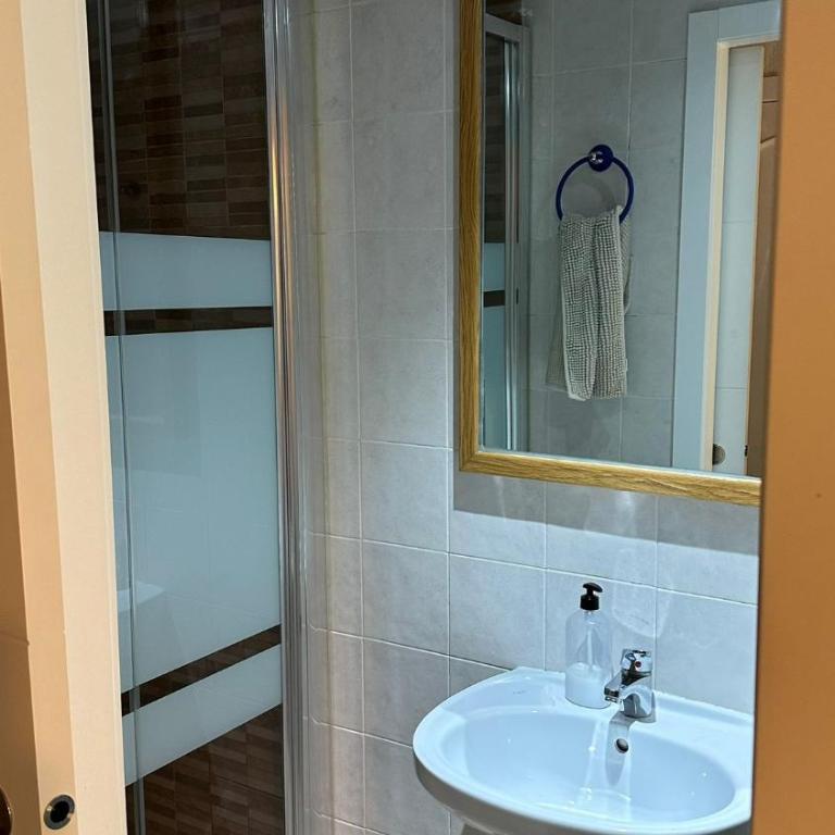 Alojamiento Turístico la Moneda de Huecar - Apartamento de 2 dormitorios (4 adultos) - 12