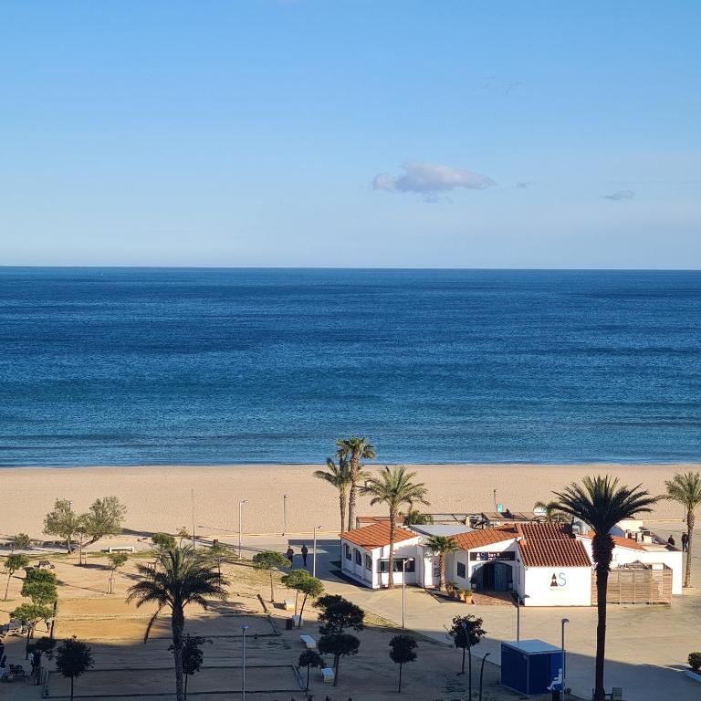 PISO DELTA MUGA Costa Brava - Apartamento de 1 dormitorio - 2