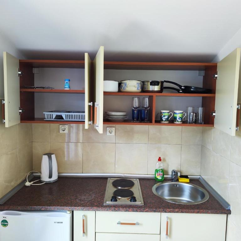 Glory Suites - Studio Apartment - 2