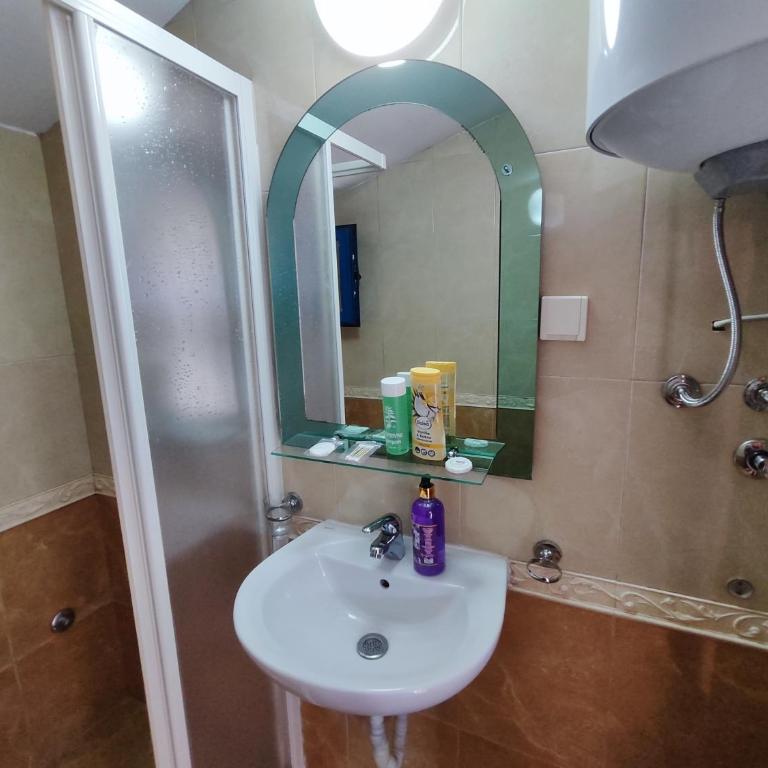 Glory Suites - Studio Apartment - 10