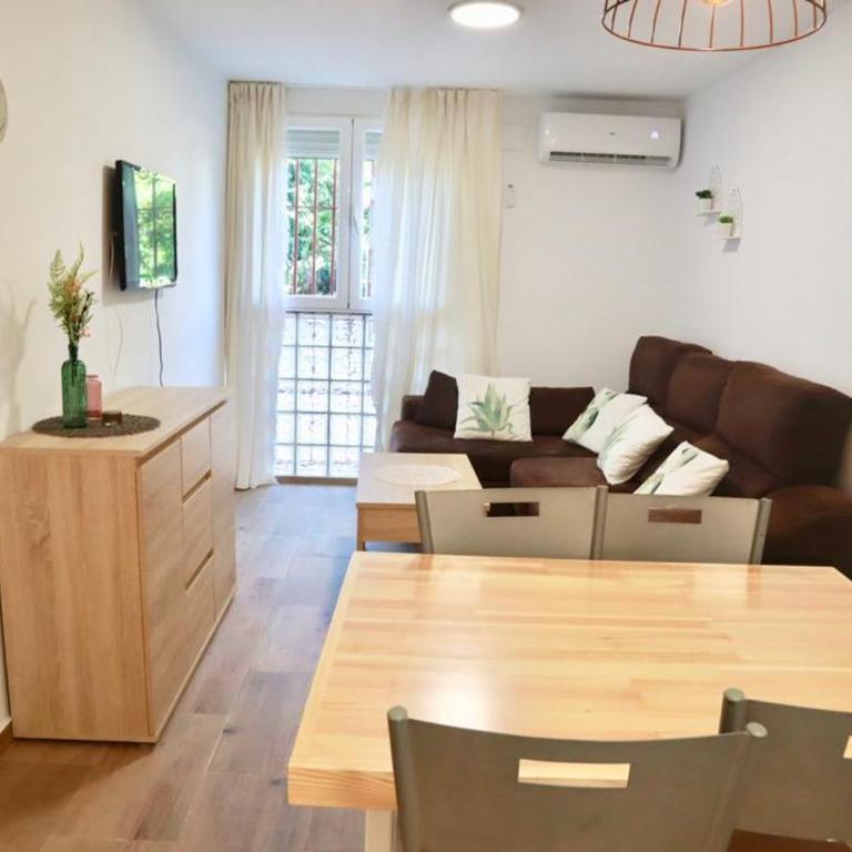 ACOGEDOR APARTAMENTO JUNTO PALACIO CONGRESOS - Two-Bedroom Apartment - 17