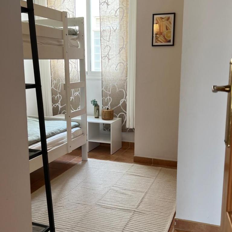 Torrecilla Penthouse with private roof terrace in central Nerja close to the sea - Three-Bedroom Apartment - 23