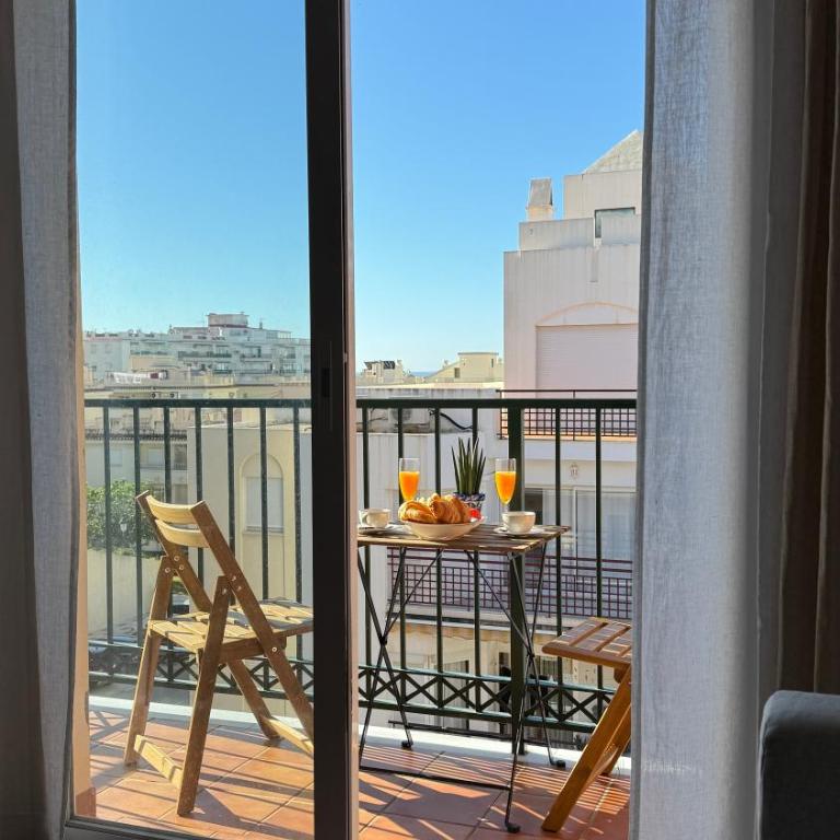 Torrecilla Penthouse with private roof terrace in central Nerja close to the sea - Three-Bedroom Apartment - 25