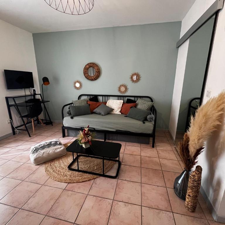 Aix-en-Provence, Charmant studio idéalement situé avec Clim et linge fourni - Appartement 1 Chambre - 17