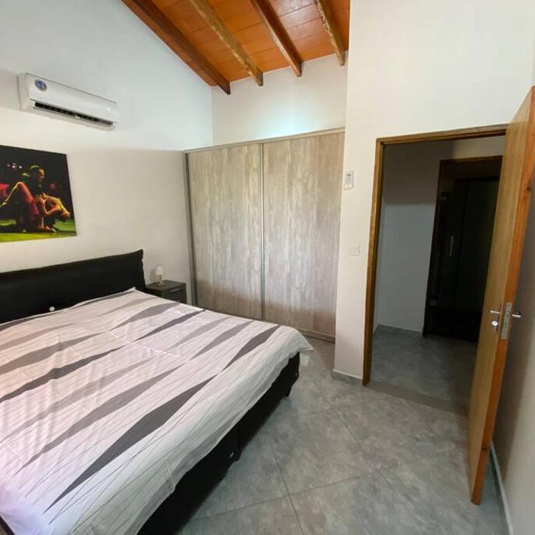 Lake view, comfort, close to the city, easy access - Casa de 2 dormitorios - 28