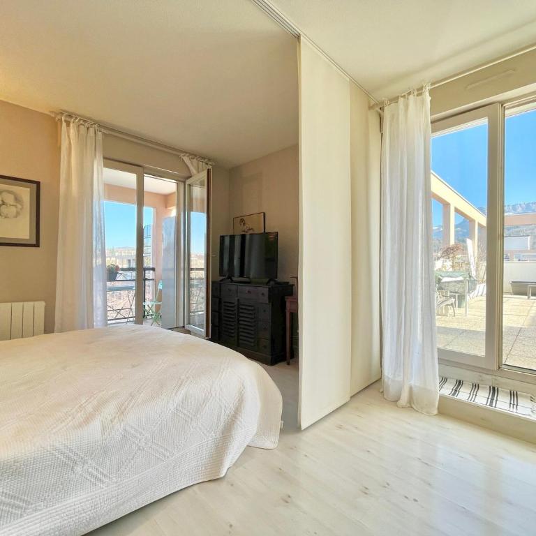 Superbe T2 avec terrasse de 60m² et parking privé à Annecy - FR-1-432-74 - Appartement (2 Adultes) - 1