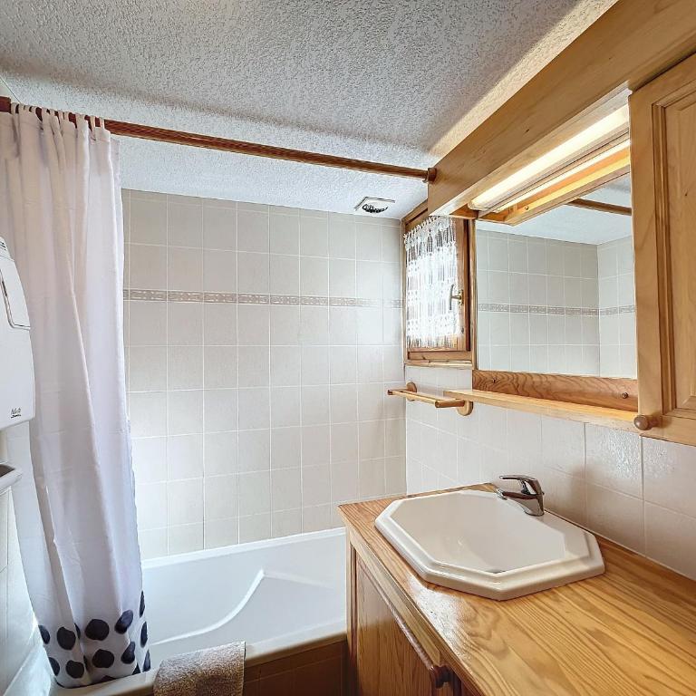 Appartement avec garage proches ski bus à Combloux - Appartement 1 Chambre - 9