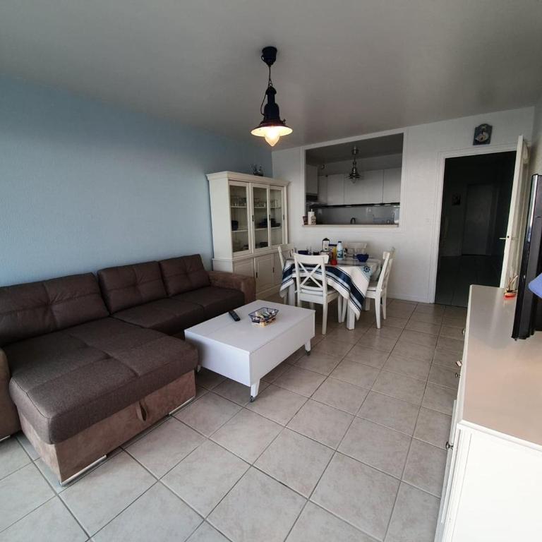 Appartement rénové 3 pièces, 6 couchages avec balcon, TV et parking sécurisé - Saint-Jean-de-Monts - FR-1-224C-291 - Appartamento - 3