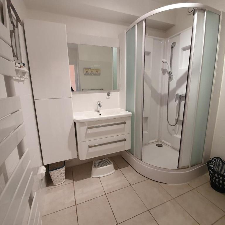 Appartement rénové 3 pièces, 6 couchages avec balcon, TV et parking sécurisé - Saint-Jean-de-Monts - FR-1-224C-291 - Appartamento - 12