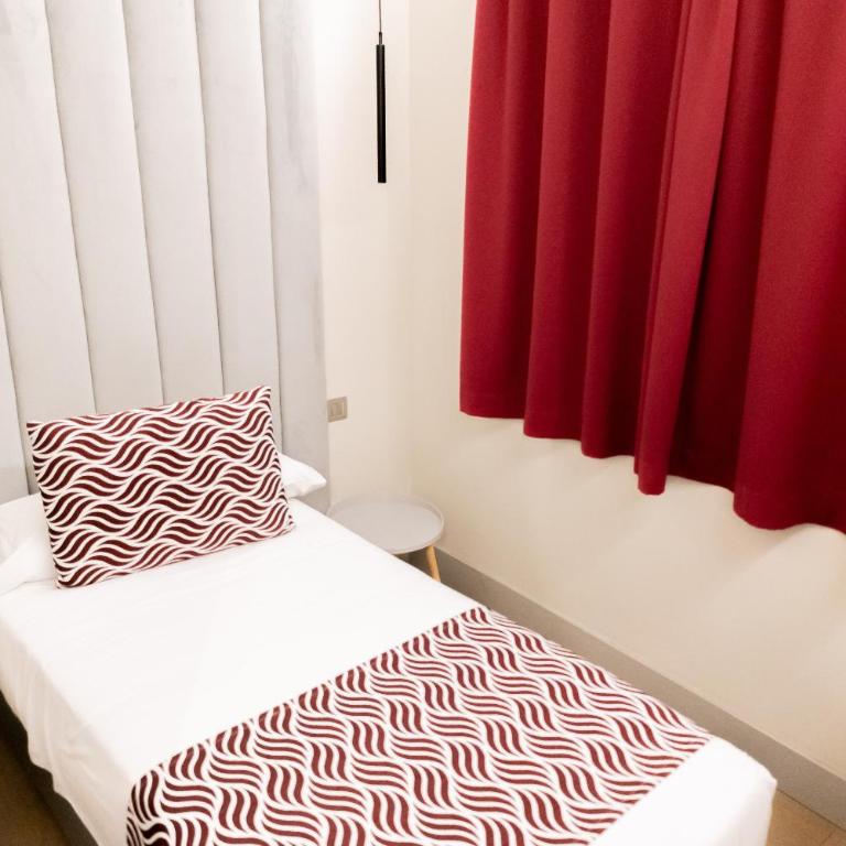 Hostal Juliette-Gran Vía - Standard Single Room - 5