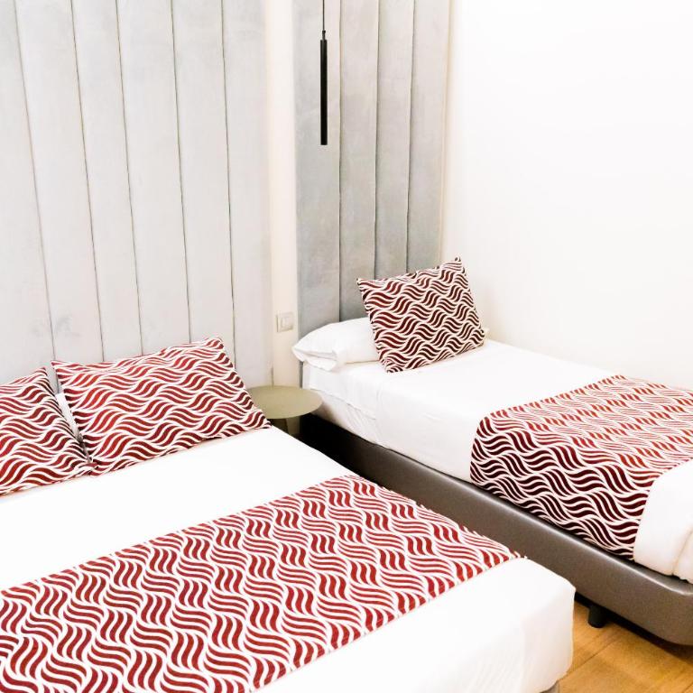 Hostal Juliette-Gran Vía - Standard Triple Room - 3