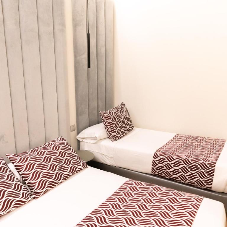 Hostal Juliette-Gran Vía - Standard Triple Room - 5