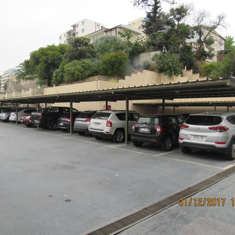 Gran Ubicacion, Estacionamiento y Piscina - Two-Bedroom Apartment - 16