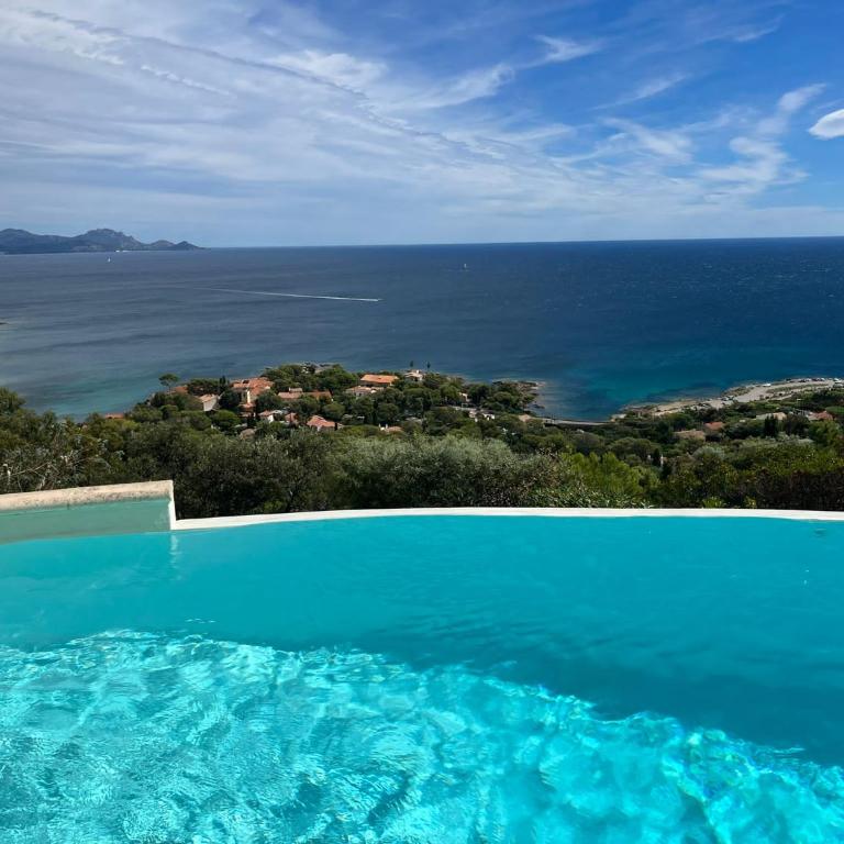 Villa with DREAM VIEW and SWIMMING POOL!! - Villa - 1