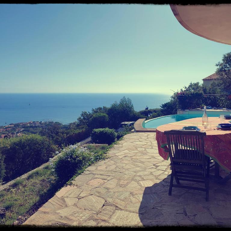 Villa with DREAM VIEW and SWIMMING POOL!! - Villa - 9