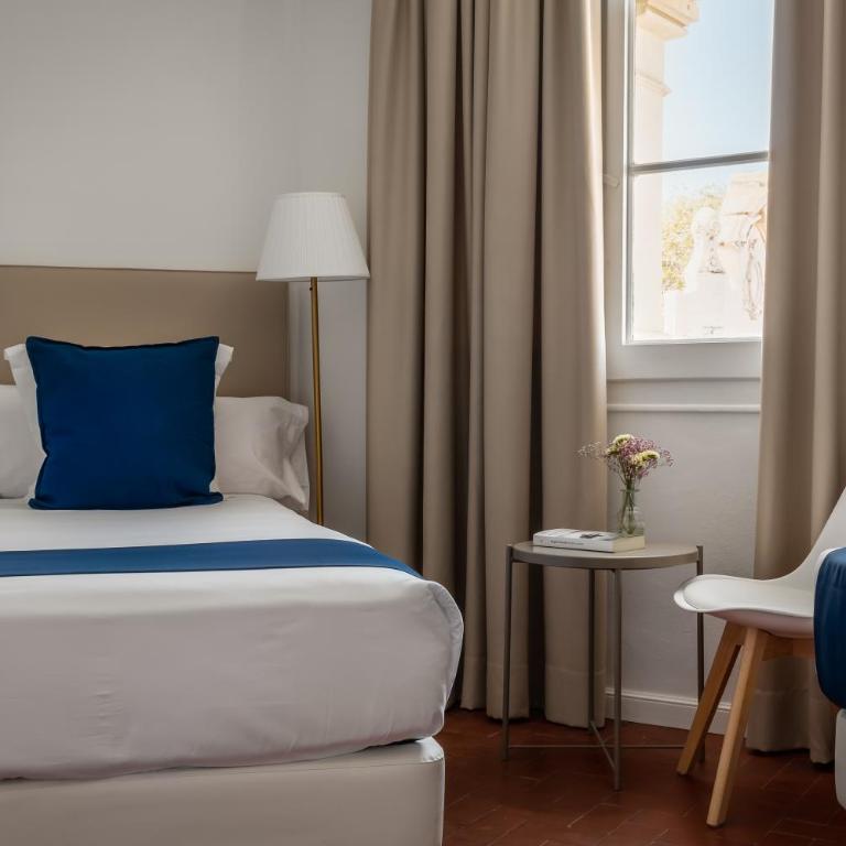 Hotel Medium Romantic - Camera Tripla (3 Adulti) - 2