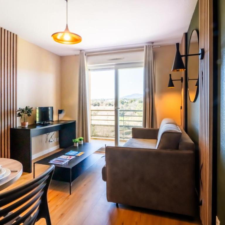 Nemea Appart Hotel Green Side Biot Sophia Antipolis - Appartement Supérieur avec Vue sur la Piscine - 6