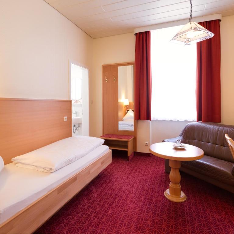 Hotel Bergfried & Schönblick - Einzelzimmer - 4