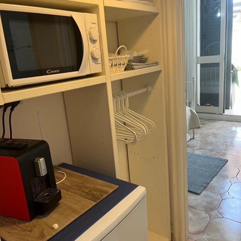 Holiday Rooms Ninfa - Camera Tripla Comfort - 20