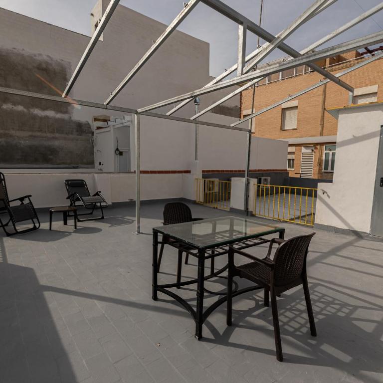 Lemon House Share and Enjoy - Double Room with Shared Bathroom - 14
