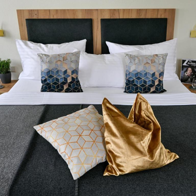 ALPHAtauern Health Resort - Adults Only 15 plus - Comfort Doppelzimmer mit Balkon - 3