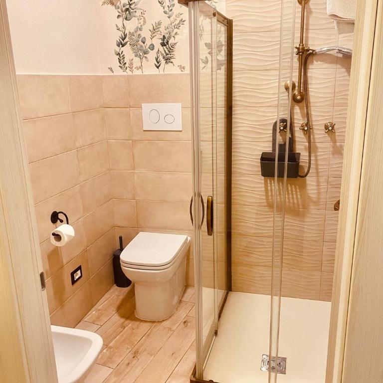 Isolabella - Camera Matrimoniale/Doppia con Letti Singoli con Bagno Privato - 7