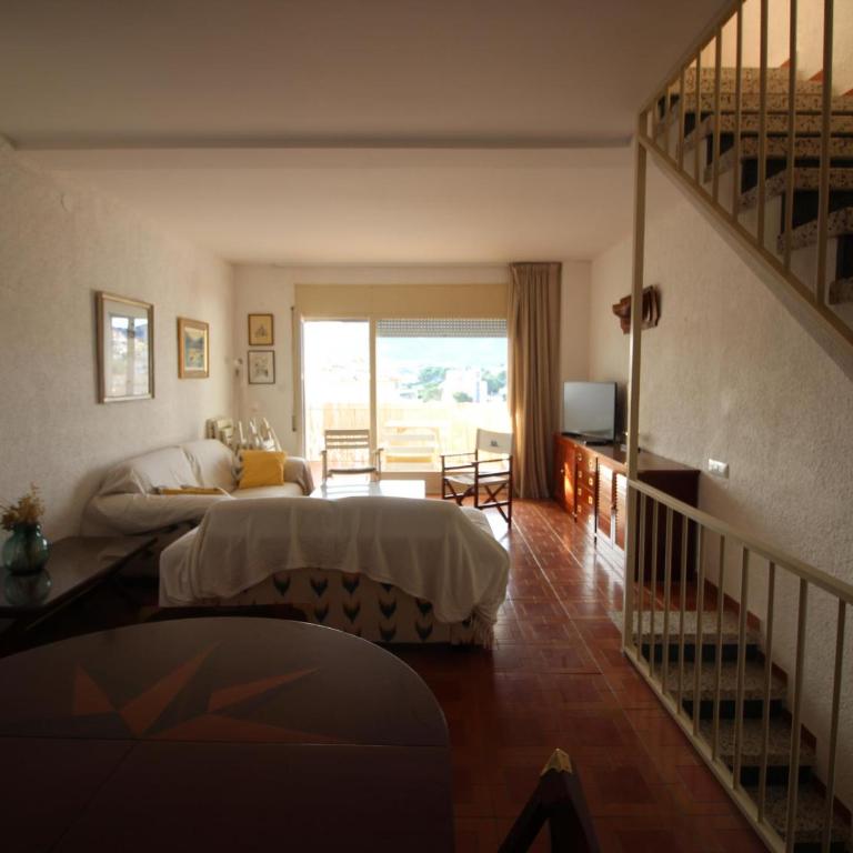 Casa amplia con piscina y parking en Llançà - ES-228-39 - Vacation Home - 26