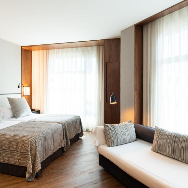Catalonia Barcelona Plaza - Habitación Triple Premium (3 adultos) - 2