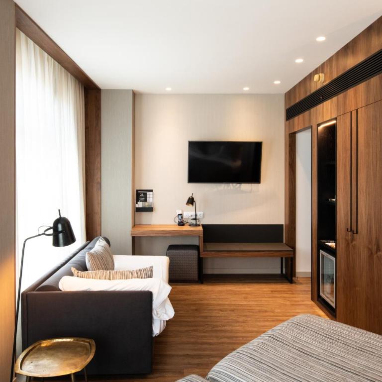Catalonia Barcelona Plaza - Habitación Triple Premium (3 adultos) - 5