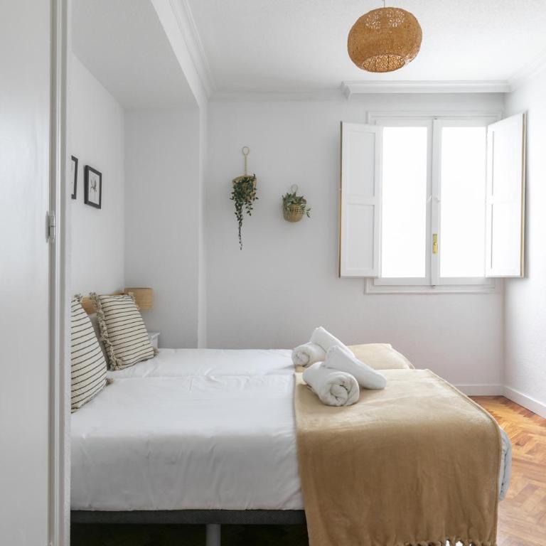 Piso luminoso con balcones frente Parque Retiro - Deluxe Double Room with Balcony - 15