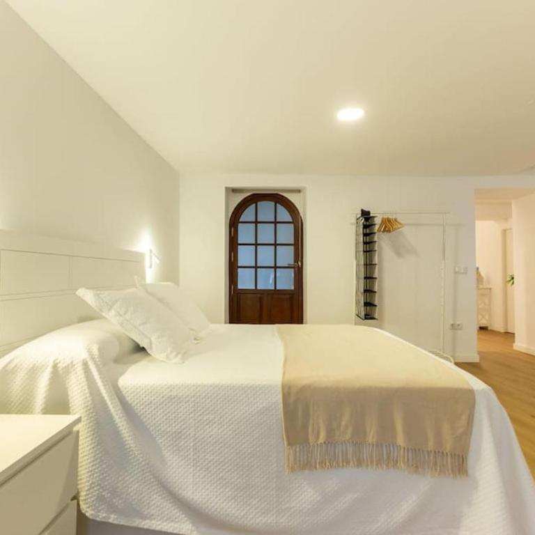 FSB Central Oasis By Valcambre - Apartment - Split Level - 17