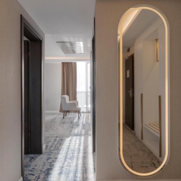 Hotel Tara Becici - Family Room - 4